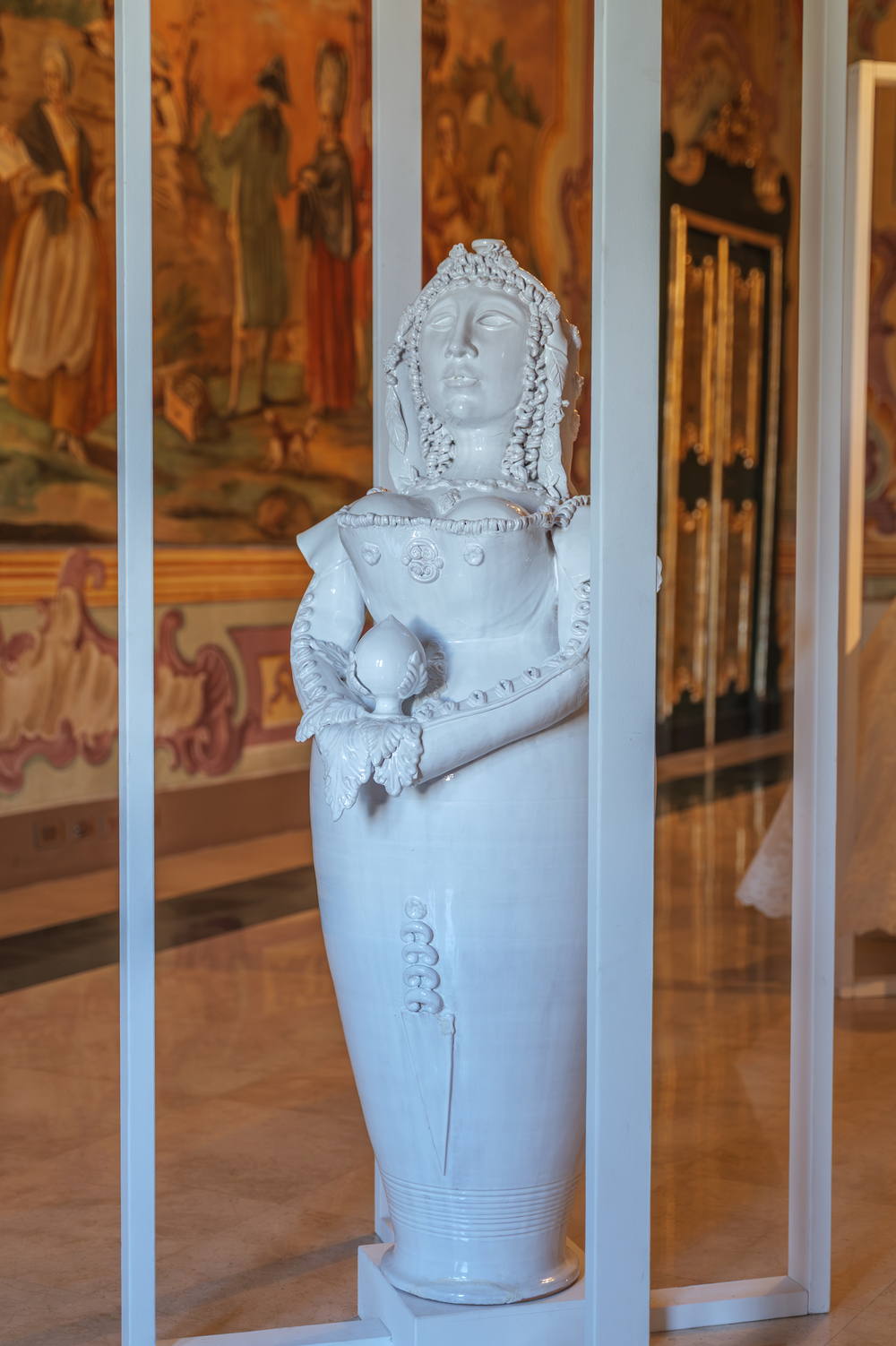 Passerella Mediterranea – donne, NON pupe: installazione artistica "Metamorfosi di Luce"