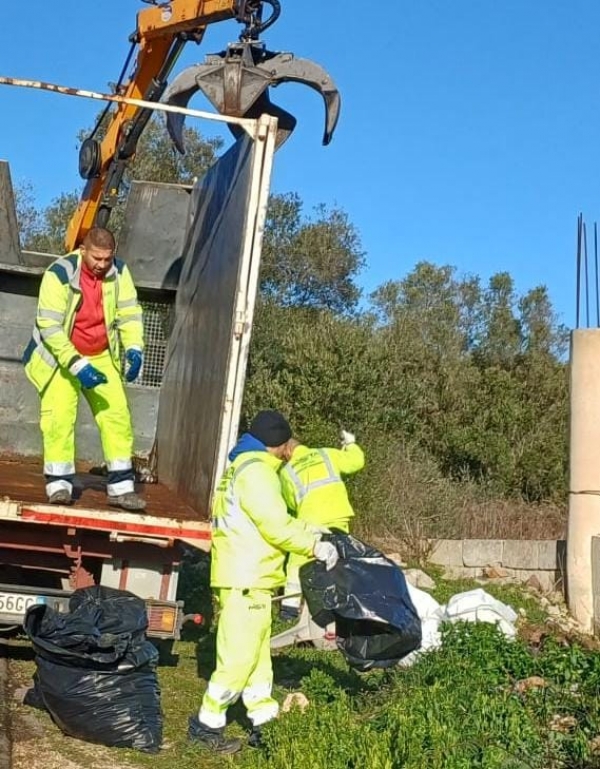 Pulizia cigli stradali, al via la raccolta rifiuti