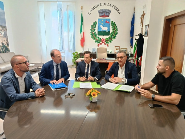 Incontro tra la Provincia di Taranto e il Comune di Laterza sul liceo “G. B. Vico”. Melucci: “È il bene dei cittadini la nostra priorità”